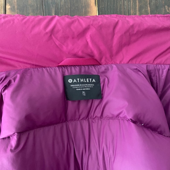 Athleta Downtown Puffer Jacket, down fill, size XL - Picture 4 of 4